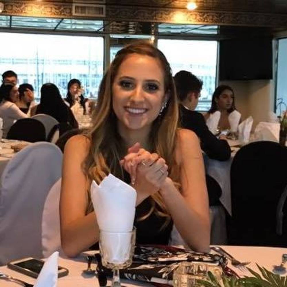 Meet your Posher, Kenzie